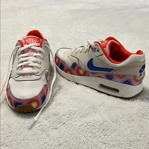 Nike Airmax Orange, Pink, Blue & Cream Color Youth Size 4